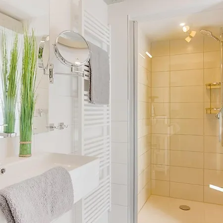 Appartement Gutshaus No3 *